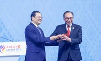 Chuyển giao cương vị Chủ tịch ASEAN từ Lào sang Malaysia