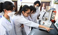 Trường đại học tự chủ tài chính Việt Nam đầu tiên dành hơn 37 tỷ đồng mỗi năm để cấp học bổng cho sinh viên, học viên