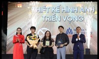 Nhóm sinh viên đoạt giải ‘Thiết kế hình ảnh triển vọng’ tại Giải thưởng Quảng cáo sáng tạo Việt Nam 2023