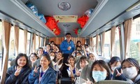 Trường ĐH Sài Gòn tổ chức 3 ‘chuyến xe 0 đồng’ đưa sinh viên về nhà đón Tết