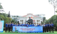 Tuổi trẻ TP. HCM về với đảo Phú Quý, Bình Thuận qua ‘Hành trình thanh niên, sinh viên với biển, đảo Tổ quốc năm 2024’