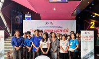 Bạn trẻ TP. HCM hào hứng xem phim Lịch sử tại không gian ‘Lễ hội Thanh niên 2024’