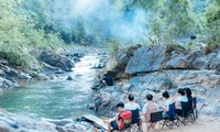 Du lịch cắm trại: Bạn trẻ Sài Gòn hướng đến ‘du lịch xanh’