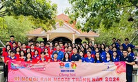 Sinh viên cùng chung tay ‘Vì người bạn ngoại thành’ năm 2024