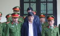 Cựu tướng Nguyễn Thanh Hóa trong phiên tòa sáng nay