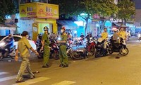 Hiện trường vụ cướp giật gây tai nạn trên đường Lê Trọng Tấn