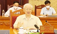 Tổng bí thư Nguyễn Phú Trọng phát biểu tại phiên họp. Ảnh TTXVN