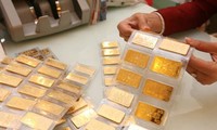 Giá vàng trong nước lao dốc gần 1 triệu đồng/lượng 