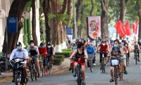 Hà Nội nói về làn đường cho xe đạp, phân vùng xe máy, thu phí phương tiện vào nội đô
