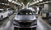 Nhu cầu suy giảm, Honda co hẹp sản xuất Accord và Civic 
