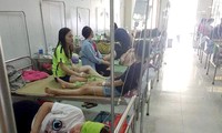 Sinh viên trường ĐH sư phạm Hà Nội đang điều trị tại bệnh viên đa khoa Phúc Yên - CTV