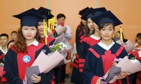 Sinh viên ĐH Thái Nguyên trong lễ tốt nghiệp