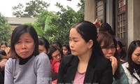 Gần 300 giáo viên kỳ cựu ở Sóc Sơn nguy cơ mất việc. 