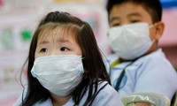 Điện Biên: Hàng chục học sinh ho, sốt đều tiếp xúc với bố mẹ từ Trung Quốc về