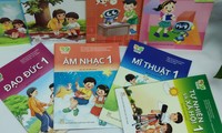 Phương án &apos;nhặt sạn&apos; trong 4 bộ SGK của Nhà xuất bản Giáo dục Việt Nam