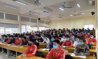 Sinh viên ĐH Bách khoa Hà Nội tiếp tục học trực tuyến đến ngày 21/3