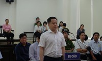 Bị cáo Phan Văn Anh Vũ trình bày tại TAND Cấp cao tại Hà Nội.