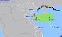 Áp thấp nhiệt đới di chuyển trên vùng biển gần Thanh Hóa - Nghệ An trước khi đổi hướng ra đảo Hải Nam (Trung Quốc).