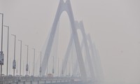 Ô nhiễm không khí lên ngưỡng tím từ hôm qua, theo ghi nhận của Đại sứ quán Mỹ.