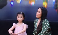 Giọng ca xứ Huế Vân Khánh bị tố chỉ mê phim, không quan tâm con cái