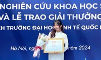 Nữ sinh NEU và hành trình chinh phục nghiên cứu khoa học: Điều quan trọng là không từ bỏ