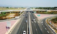 Huy động vật liệu xây dựng cao tốc Biên Hòa-Vũng Tàu 