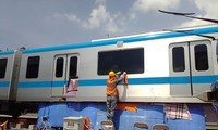 Đã khôi phục nguyên trạng 2 toa tàu điện bị vẽ bậy của tuyến Metro số 1 TP.HCM