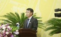 Giám đốc Sở TN&MT Nguyễn Trọng Đông trả lời chất vấn 