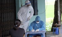 Hai công nhân ở Hà Nội dương tính SARS-CoV-2 sau 2 lần âm tính