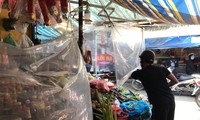 COVID-19 ‘tấn công’ chợ dân sinh ở Hà Nội