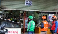 Hàng quán quận Thanh Xuân bán mang về, dừng mọi hoạt động thể thao, giải trí nơi công cộng