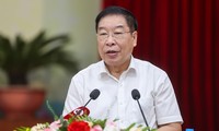 PGS.TS Lê Minh Thông: &apos;Cần cuộc cách mạng thực sự về bộ máy&apos; để đất nước vươn mình