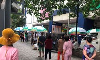 Cảnh đi chợ của người dân TPHCM: Phiếu mua hàng ngày chẵn lẻ, xếp hàng dài vào siêu thị