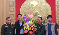 Đại tá Nguyễn Văn Tín - Phó Cục trưởng Cục Tuyên huấn cảm ơn Báo Tiền Phong luôn sát cánh, đồng hành cùng người lính trên mọi miền Tổ quốc