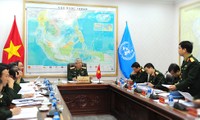 Thượng tướng Nguyễn Chí Vịnh chủ trì cuộc họp. Ảnh: Xuân Tùng