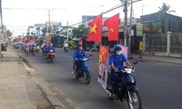 Đội hình tuyên truyền của tuổi trẻ huyện Châu Phú. Ảnh: TĐAG