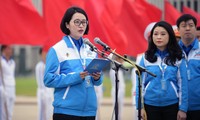 Chân dung nữ Phó giáo sư đại diện 980 đại biểu Đại hội Đoàn toàn quốc lần thứ XII báo công dâng Bác 