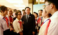 Chủ tịch Quốc hội Vương Đình Huệ: Tiếng nói của trẻ em góp phần làm thay đổi thế giới