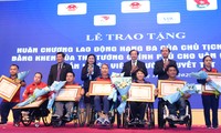 Trao tặng Huân chương Lao động hạng Ba, Bằng khen của Thủ tướng tới huấn luyện viên, vận động viên khuyết tật