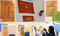 Thiêng liêng những kỷ vật &apos;thời hoa lửa&apos; tại triển lãm Sinh viên Việt Nam