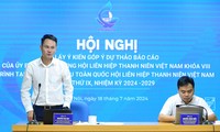 Thanh niên trường học đối mặt áp lực tài chính, bẫy thu nhập thấp