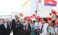 Lễ đón Tổng Bí thư, Chủ tịch nước Nguyễn Phú Trọng tại Sân bay Quốc tế Pochentong ở Thủ đô Phnom Penh. Ảnh: TTXVN