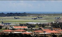 Quang cảnh các máy bay quân sự của Mỹ đậu trên đường băng của căn cứ Không quân Andersen trên đảo Guam, lãnh thổ Thái Bình Dương của Mỹ, ngày 15 / 8 / 2017