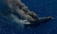 Quân đội Mỹ đã tấn công, phá hủy và đánh chìm USS Ingraham, một khinh hạm mang tên lửa dẫn đường đã ngừng hoạt động, vào ngày 15/8. Ảnh: Hải quân Mỹ