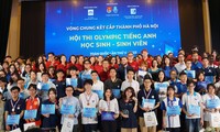 Nữ sinh ĐH Xây dựng Hà Nội giành giải Nhất Hội thi Olympic Tiếng Anh học sinh, sinh viên TP. Hà Nội