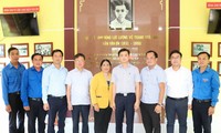 Hội Sinh viên Việt Nam dâng hương tưởng niệm Anh hùng liệt sĩ Trần Văn Ơn