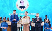 Gala ‘Thanh niên sống đẹp’ 2024: Tôn vinh 20 thanh niên tiêu biểu thuộc nhiều lĩnh vực