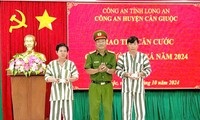 Công bố đặc xá phạm nhân và khen thưởng tập thể phá án nhanh tại Long An