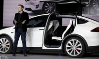 Tesla bị kiện do phóng đại công nghệ tự lái