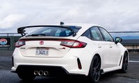 Honda tạm ngừng bán Civic Type R 2023 